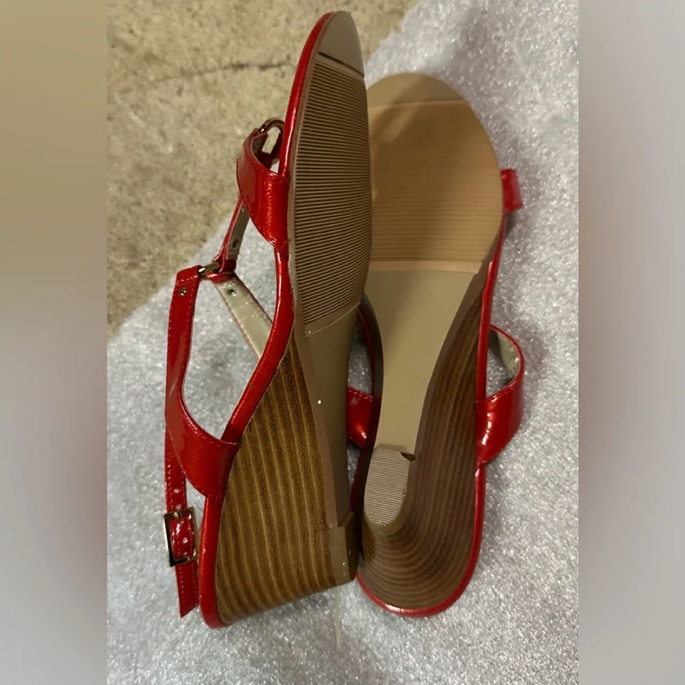 Bandolino Red Patent T-Strap Wedge Heels with Gold Accents